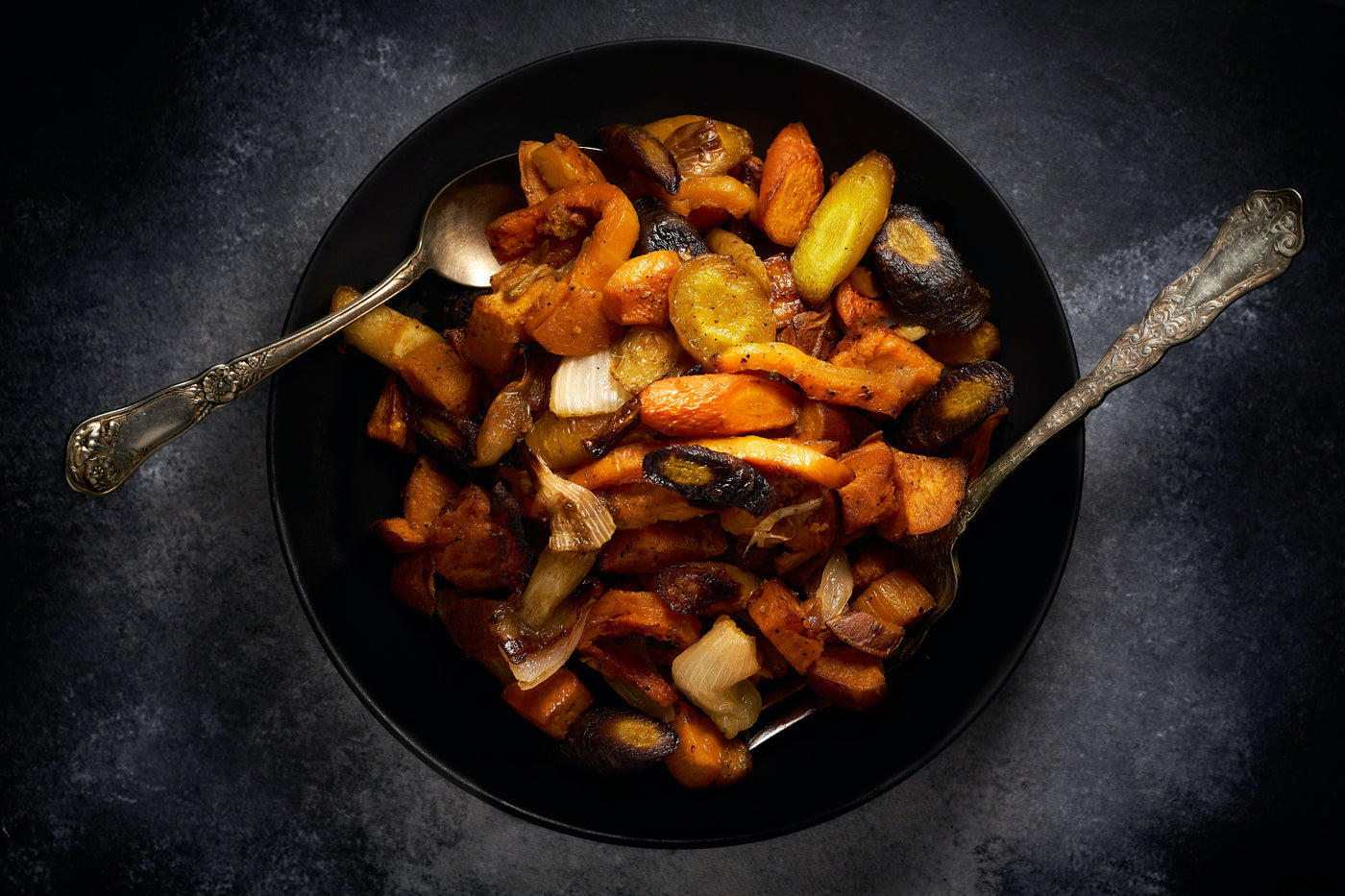 5 Easiest Dishes To Cook in A Wood-Fired Oven