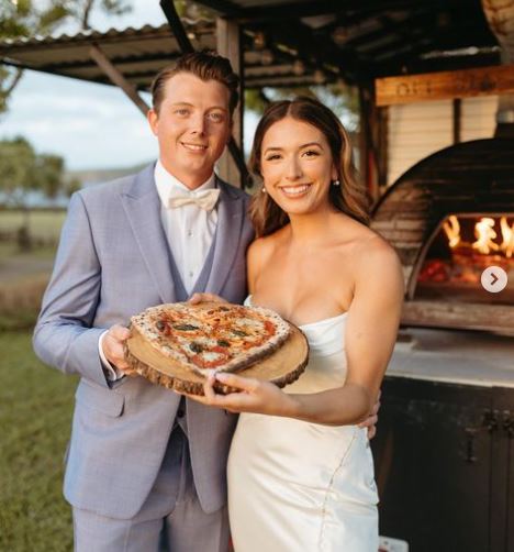 Catering Weddings with Your Wood-Fired Oven: Menu Ideas and Logistics