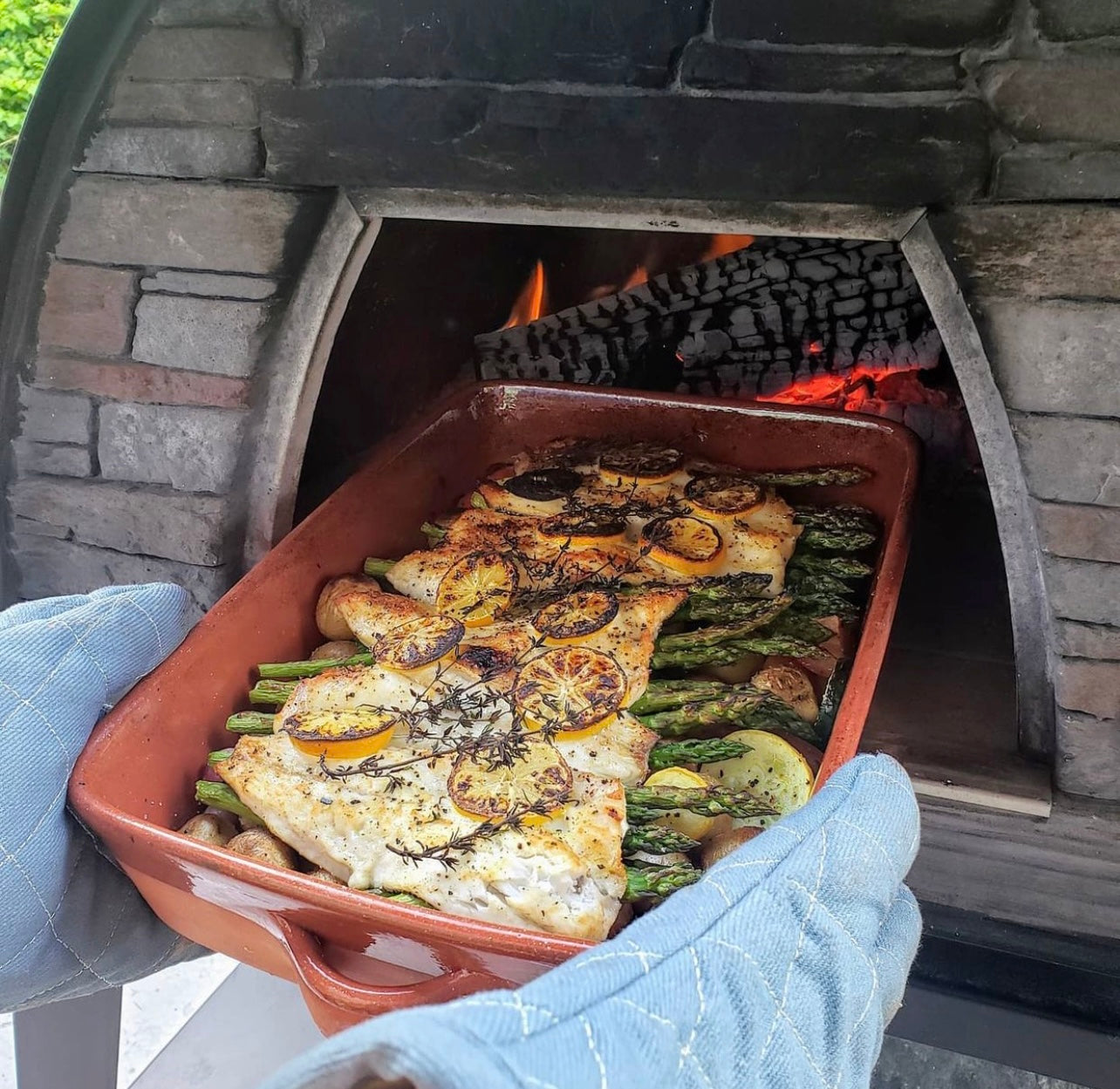 Holiday Feasts Made Easy: Impress Your Guests with Wood-Fired Oven Cooking