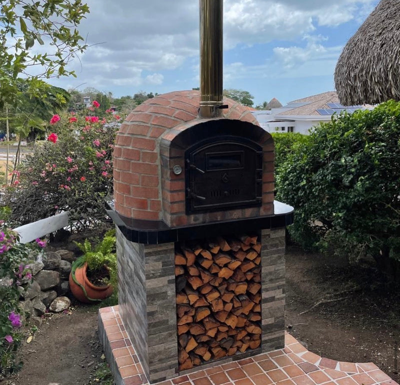 LISBOA RUSTIC PREMIUM PIZZA OVEN **JUST LANDED**